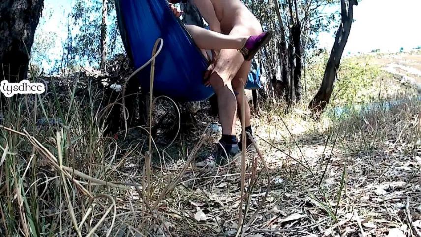 Plays with Balls – Outdoor . Fucking . Masturbation . Smoking Weed . Cum [updated: 2024-10-15]