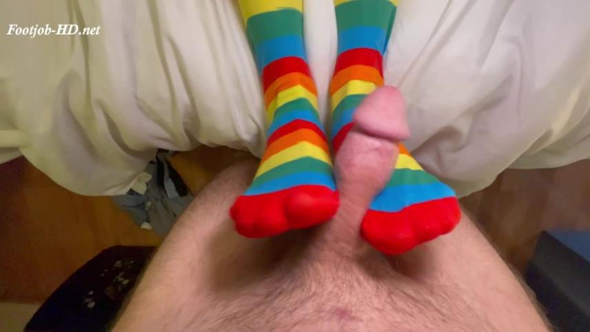 Footjob Pride – Covid Couple [updated: 2024-10-16]