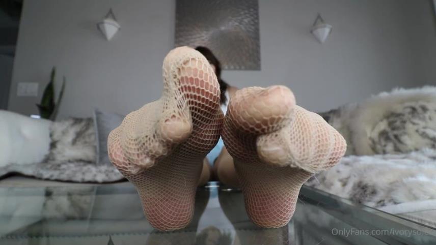 Ivory Soles – Nude fishnets and toes a good tease 927 ivorysoles 16.12.202 [updated: 2024-10-19]