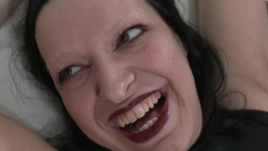 Clips4sale: The captured vampire and her terrible revenge [updated: 2024-10-23]