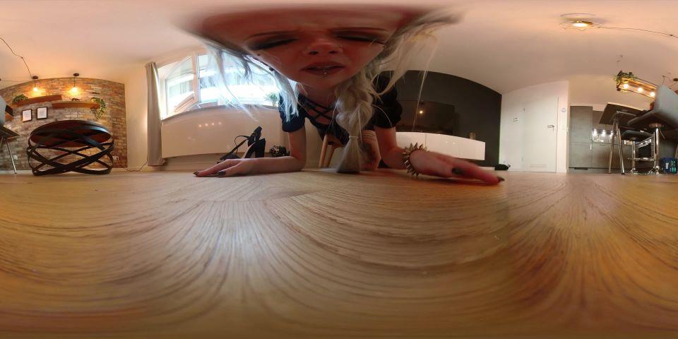 Winzlings Shrinking Clips – Jadis and her shrunken boyfriend 4K VR360 [updated: 2024-10-23]