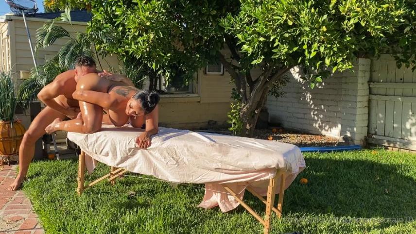 Kiara Mia Outdoor Sex Tape With Danny - [Onlyfans] (FullHD 1080p) [updated: 2024-10-29]