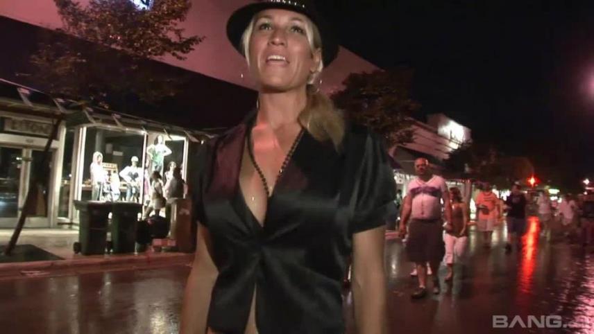 Amateur party girls show off their tits in public in real-life striptease [updated: 2024-10-30]