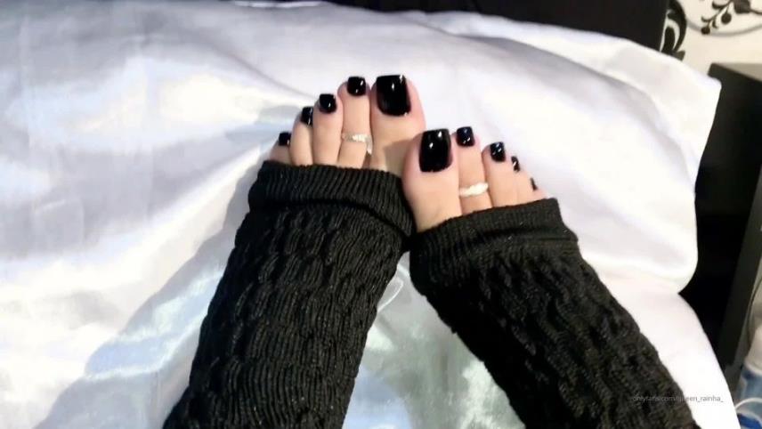 queen rainha 04-03-2020 Come suck my beautiful toes Vem chupar meus lindos dedos [updated: 2024-11-02]