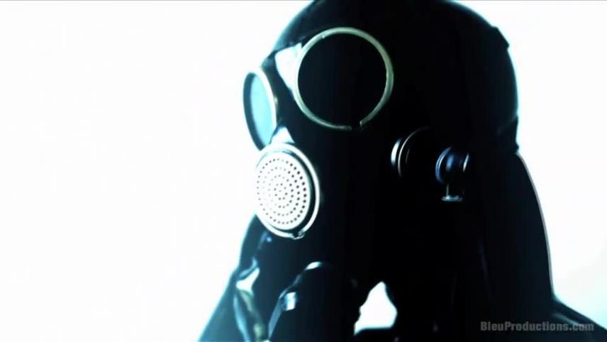 Girl In A Gasmask [updated: 2024-11-08]