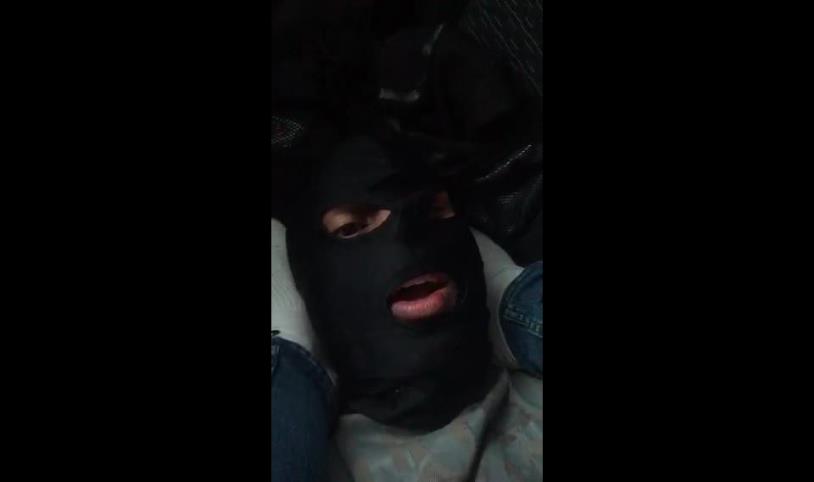 thecruelmistress 20-12-2018-18290075-Carsession purring my feet in his mouth and spit in it. @slaveofbellanr1 [updated: 2024-11-14]