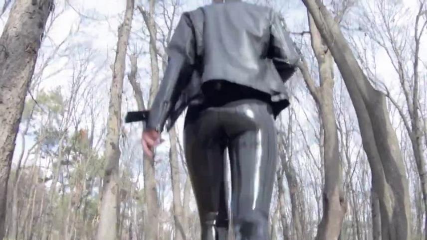 Polina Latex Walk In The Park ASMR [MyLatexBabe] (HD 720p) [updated: 2024-11-16]