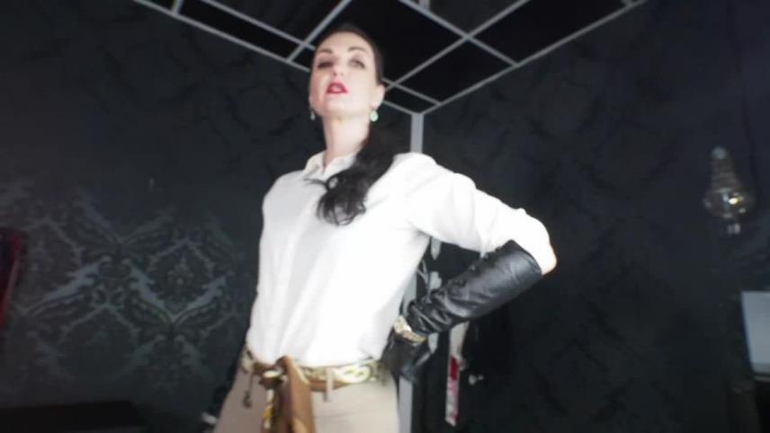 Lady Victoria Valente - JOI Game for my stable boy: Kiss my jodhpurs ass and lick my riding boots! [updated: 2024-11-24]