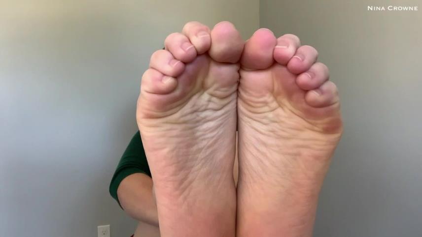 Nina Crowne – Scrunched Soles JOI [updated: 2024-12-01]