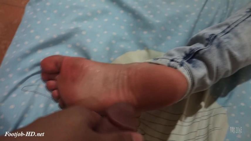 Sleeping Footjob??? - Tag Zone [updated: 2024-12-03]