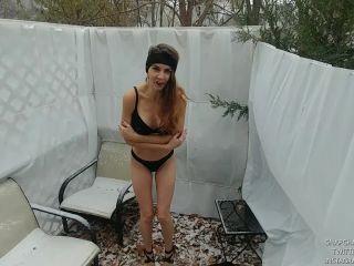 VieraMayXXX – Shivering Outisde- Freezing Cold & Snow [updated: 2024-12-16]