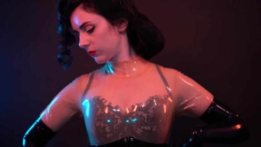 Miss Ellie Mouse – Hot Brunette in Latex Transparent Catsuit [updated: 2024-12-23]